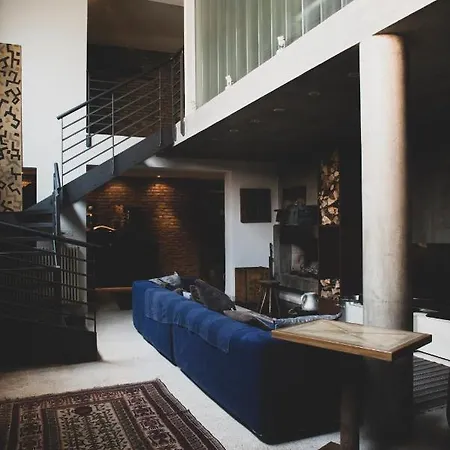 Design 3* בולוניה